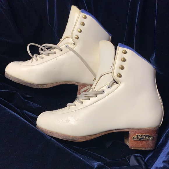 SP Teri Zero Gravity Figure Skating Boots 7 EUC - Picture 3 of 14